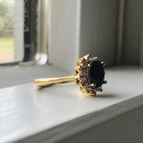 Black Stone Oval Ring with Halo Size 7 - Picture 7 of 14